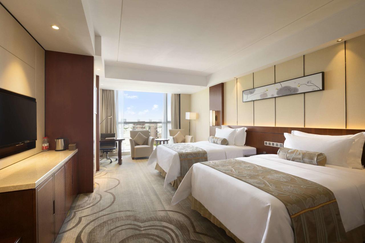 Ramada Jiaxing Hotel Exterior foto